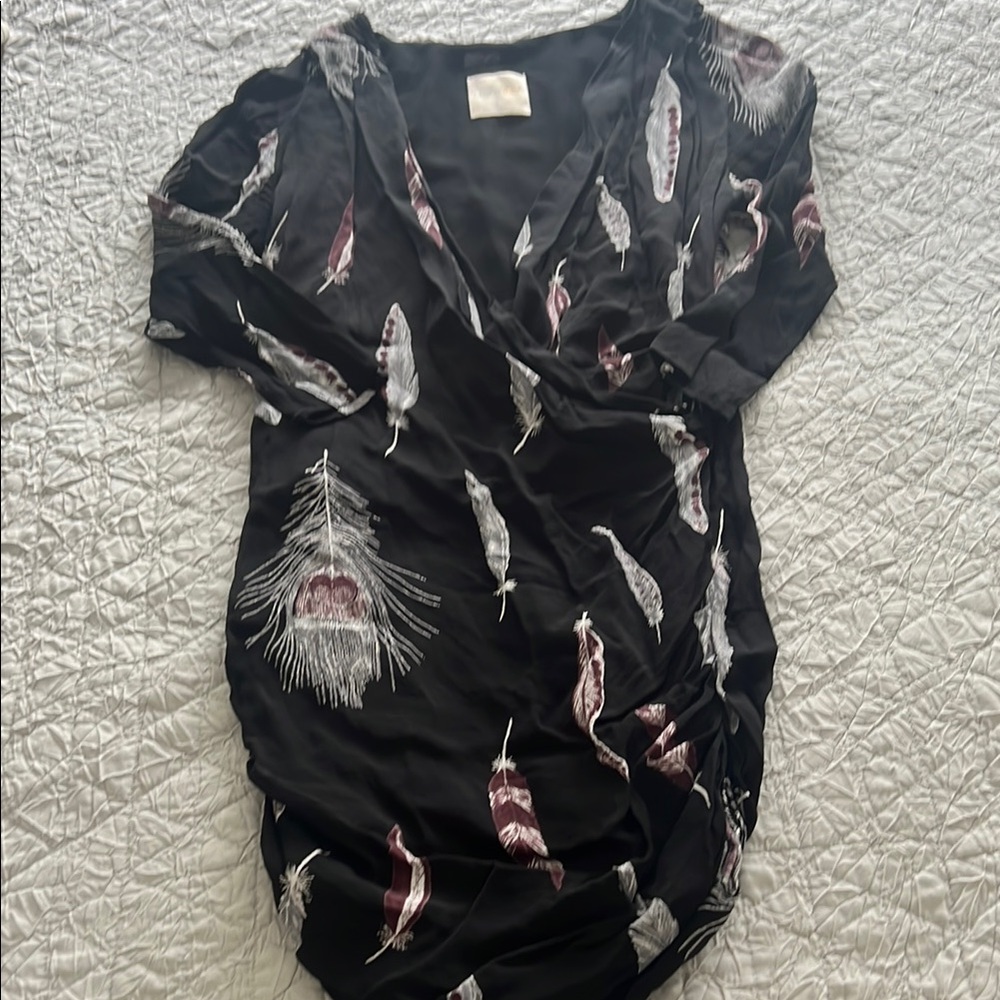 Line & Dot Ruched Dress with Feather Print